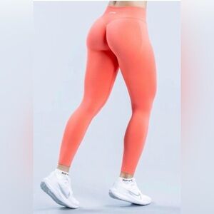 DFYNE Impact Leggings - Size M / Coral